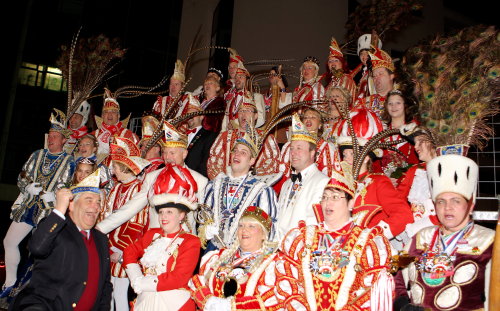 Landrat Hagen Jobi heizte die Stimmung unter den Tollitäten an. (Foto: OBK)