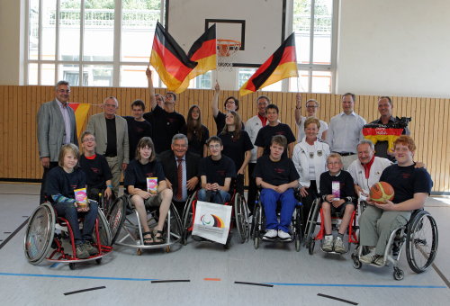 Landrat Hagen Jobi drückt der oberbergischen Delegation die Daumen (Foto:OBK) 