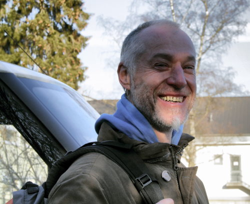 Streetworker Jörn Hägele freut sich auf kreative Arbeit mit Kids vor Ort (Foto:OBK) 