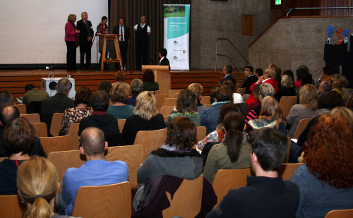 Gute Resonanz: Rund 150 Teilnehmer informierten sich auf der diesjährigen Bildungskonferenz (Foto:OBK) Gute Resonanz: Rund 150 Teilnehmer informierten sich auf der diesjährigen Bildungskonferenz (Foto:OBK)