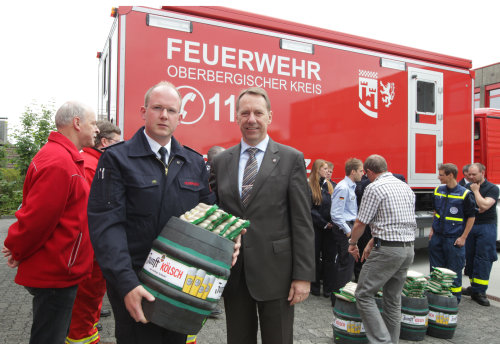 Kreisdirektor Jochen Hagt bedankt sich bei den Helfern (Foto:OBK)