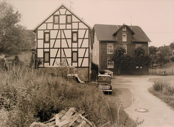 Martin Rosswog "Blick auf den Unterhof, Remshagen"