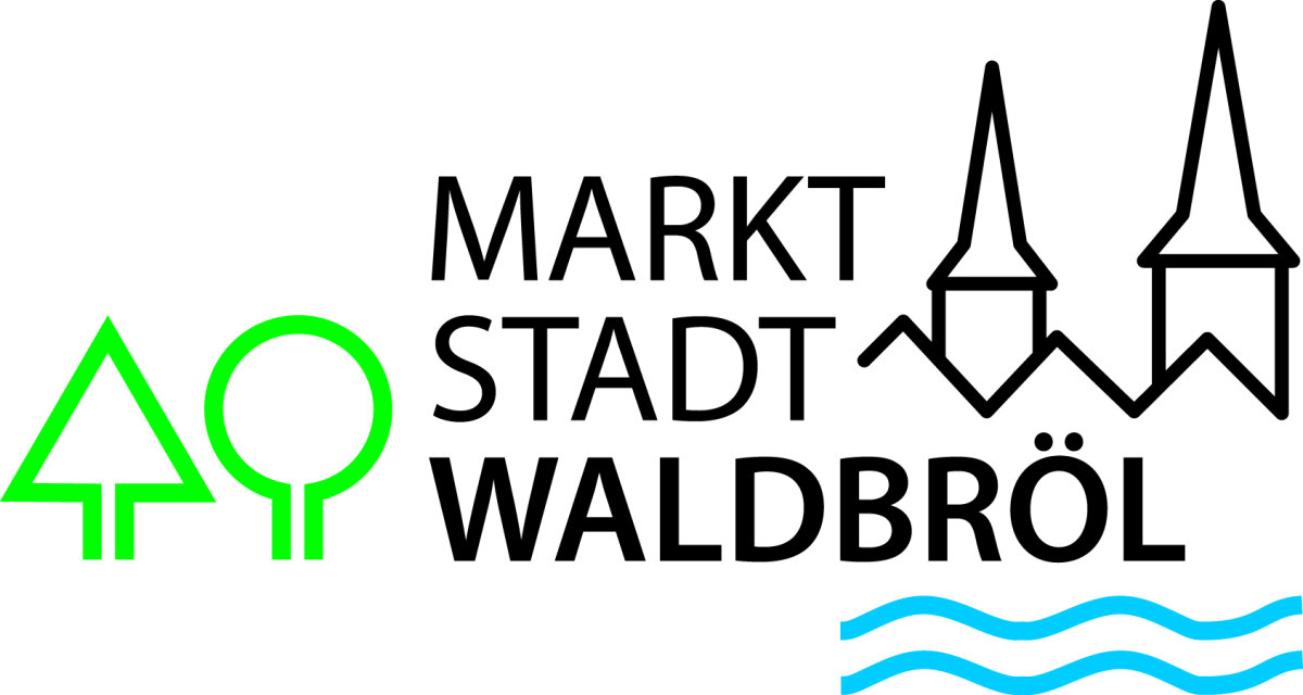 Logo mit den Wörtern 'Markt Stadt Waldbröl', stilisierten grünen Baum- und Tannenformen, schwarzen Kirchtürmen und blauen Wellenlinien.