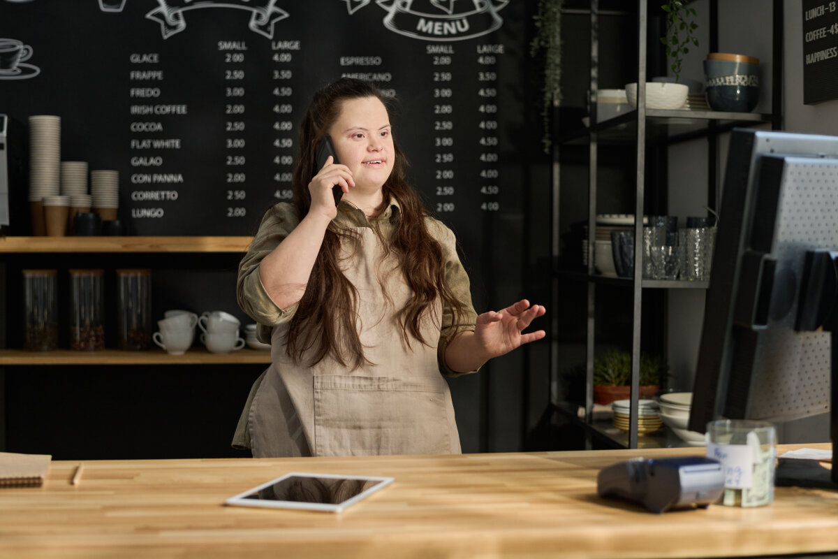 Communicating with clients of cafe