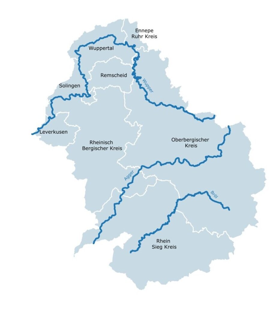 Karte einer Region in Deutschland mit den Flüssen Wupper, Agger und Bröl. Die Städte Wuppertal, Solingen, Remscheid und Leverkusen sowie die Kreise Ennepe-Ruhr-Kreis, Rheinisch-Bergischer Kreis, Oberbergischer Kreis und Rhein-Sieg-Kreis sind markiert.