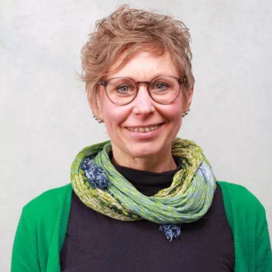 Sohn, Tina