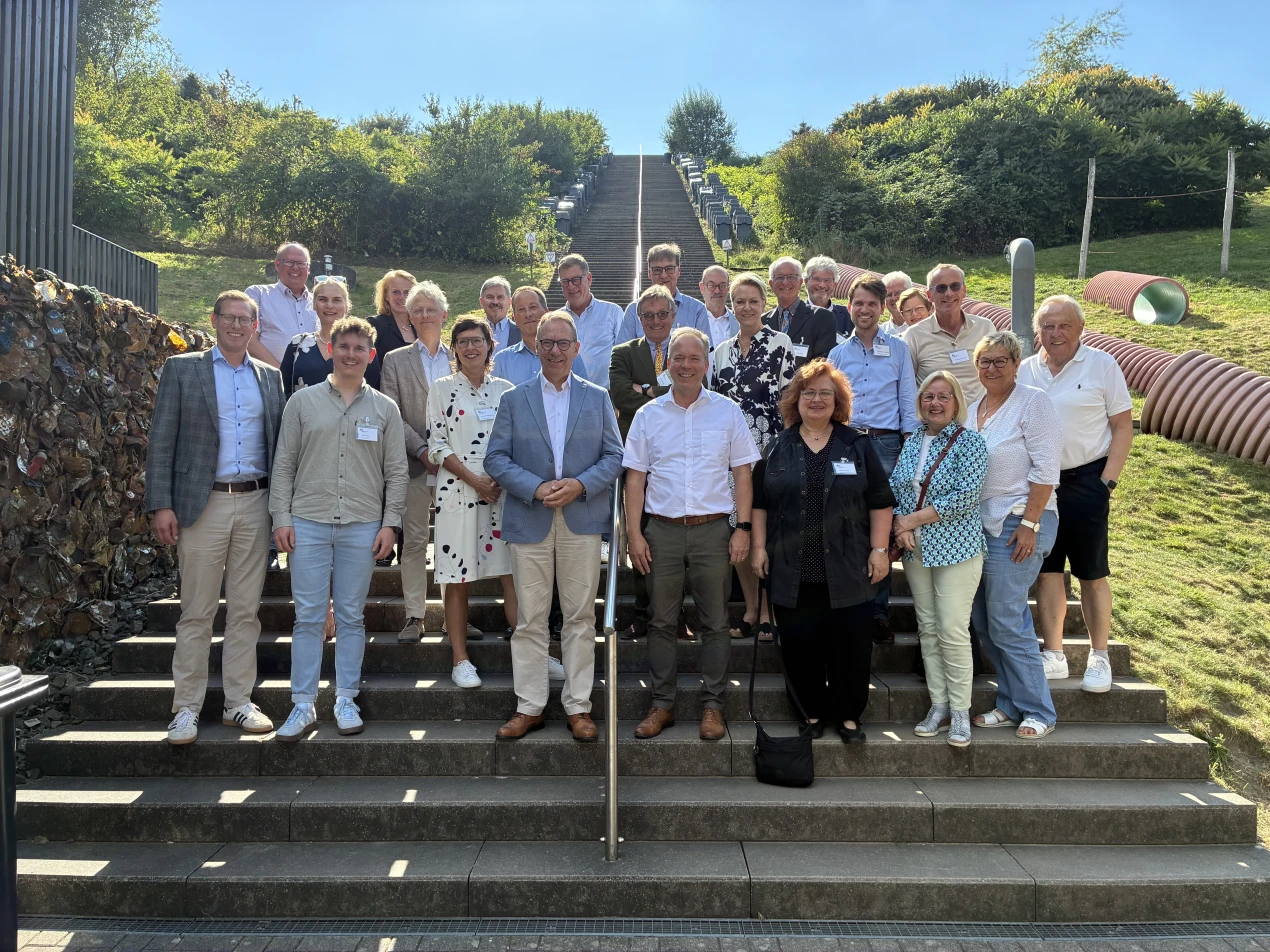 Vertreterinnen und Vertreter der oberbergischen Stiftungen. (Foto: OBK)