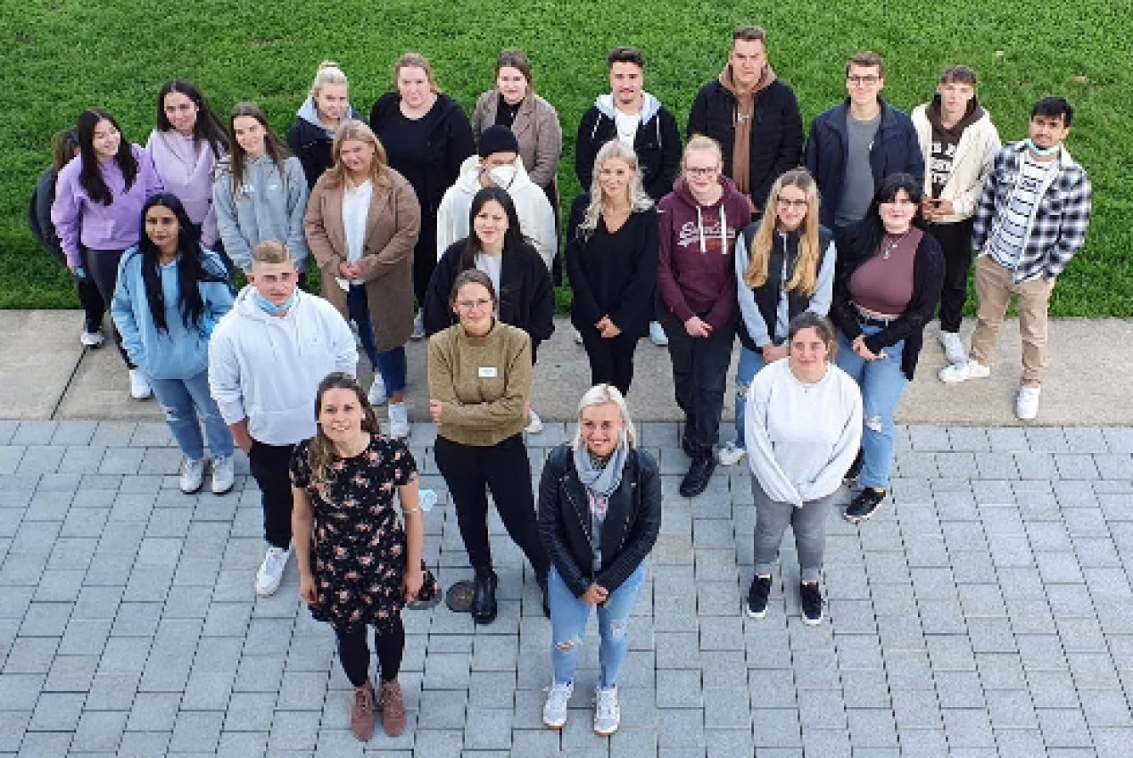 "Kurs 7" hat jetzt die Altenpflegeausbildung in der AGewiS begonnen. (Foto: AGewiS)  