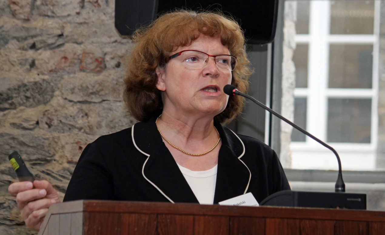Sabine Nakelski, Ministerium für Bauen, Wohnen, Stadtentwicklung und Verkehr NRW ruft dazu auf, strukturschwache, sozial benachteiligte und imagebelastete Ortsteile zu fördern. (Foto: OBK)  