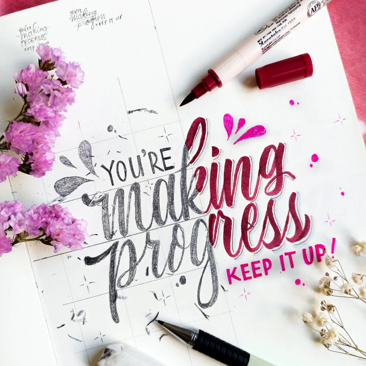 Kreativ Ideen werden beim Workshop zum Handlettering umgesetzt. (Foto: Kunstwerkstatt Köln)