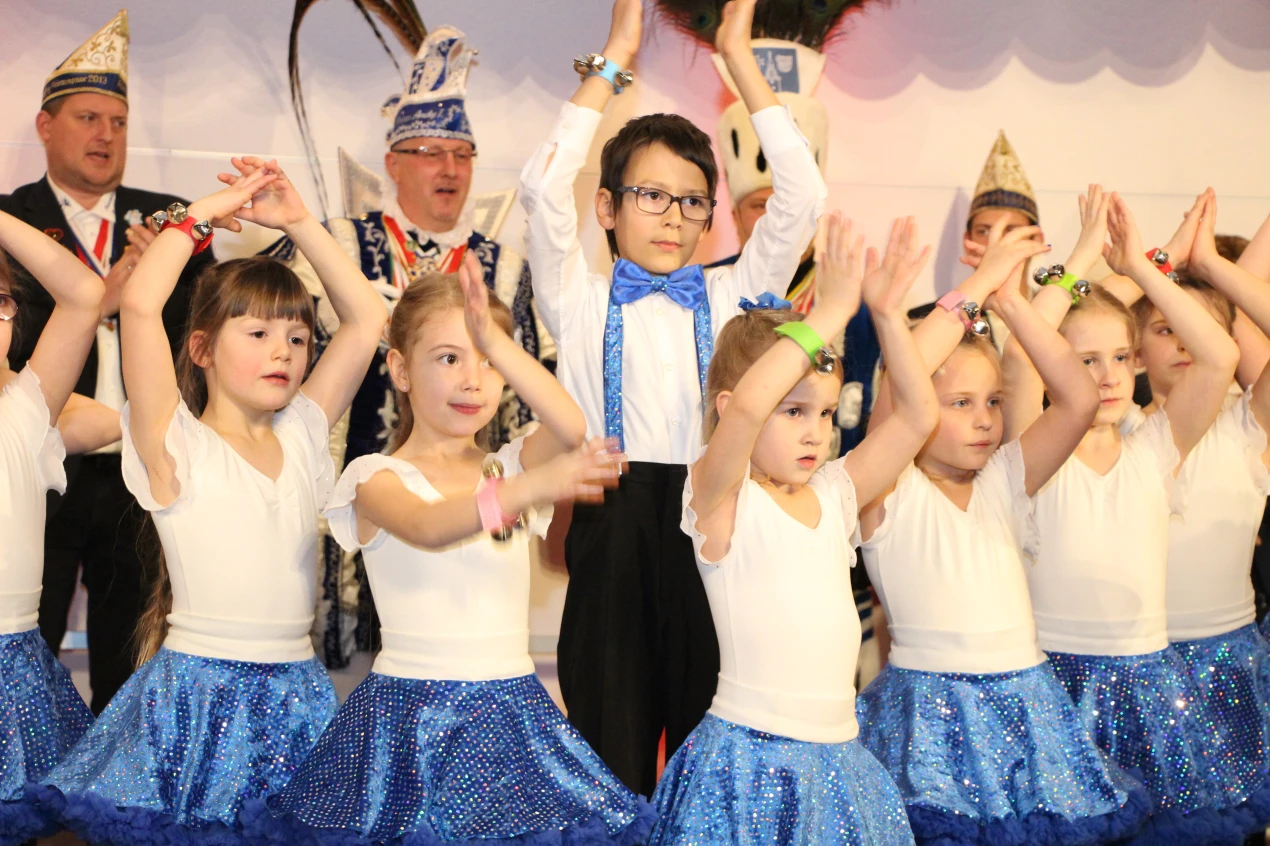 Kleine Karnevalisten ganz groß: Die Bielsteiner Lollipops. (Foto:OBK) 