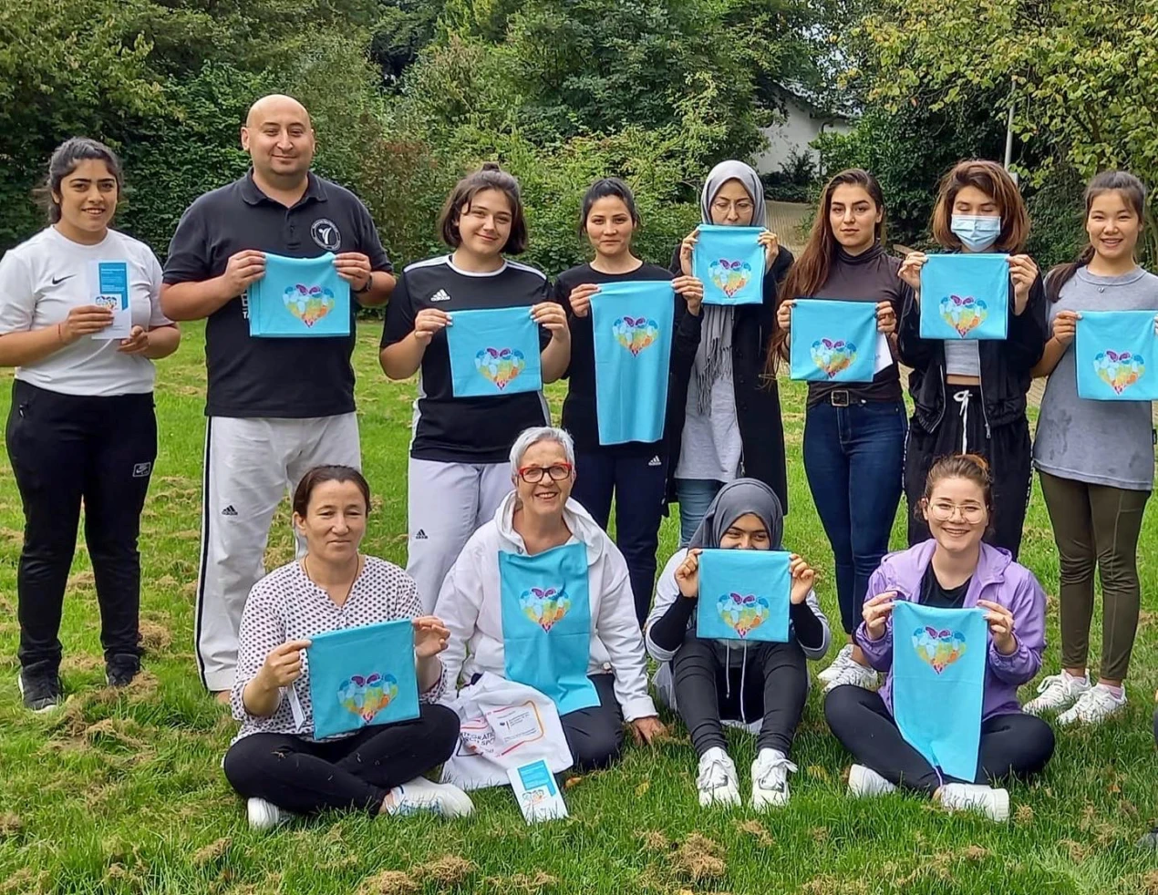 Der Selbstverteidigungskurs für und mit geflüchteten Frauen im Oberbergischen Kreis setzt sich für Vielfalt ein. (Foto: Gaby Weiss)
