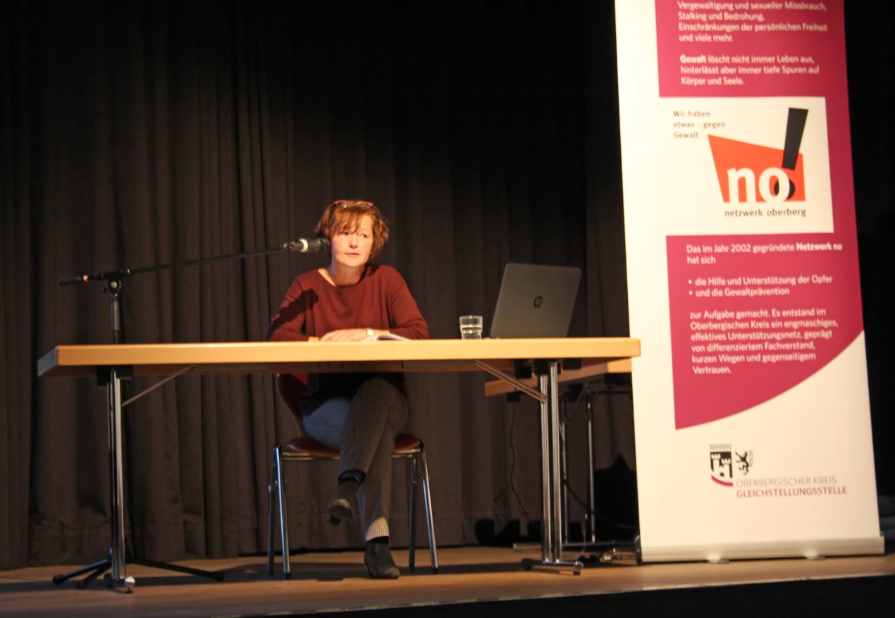 Referentin Claudia Radermacher-Lamberty klärte über Traumata auf.  (Foto: OBK)
