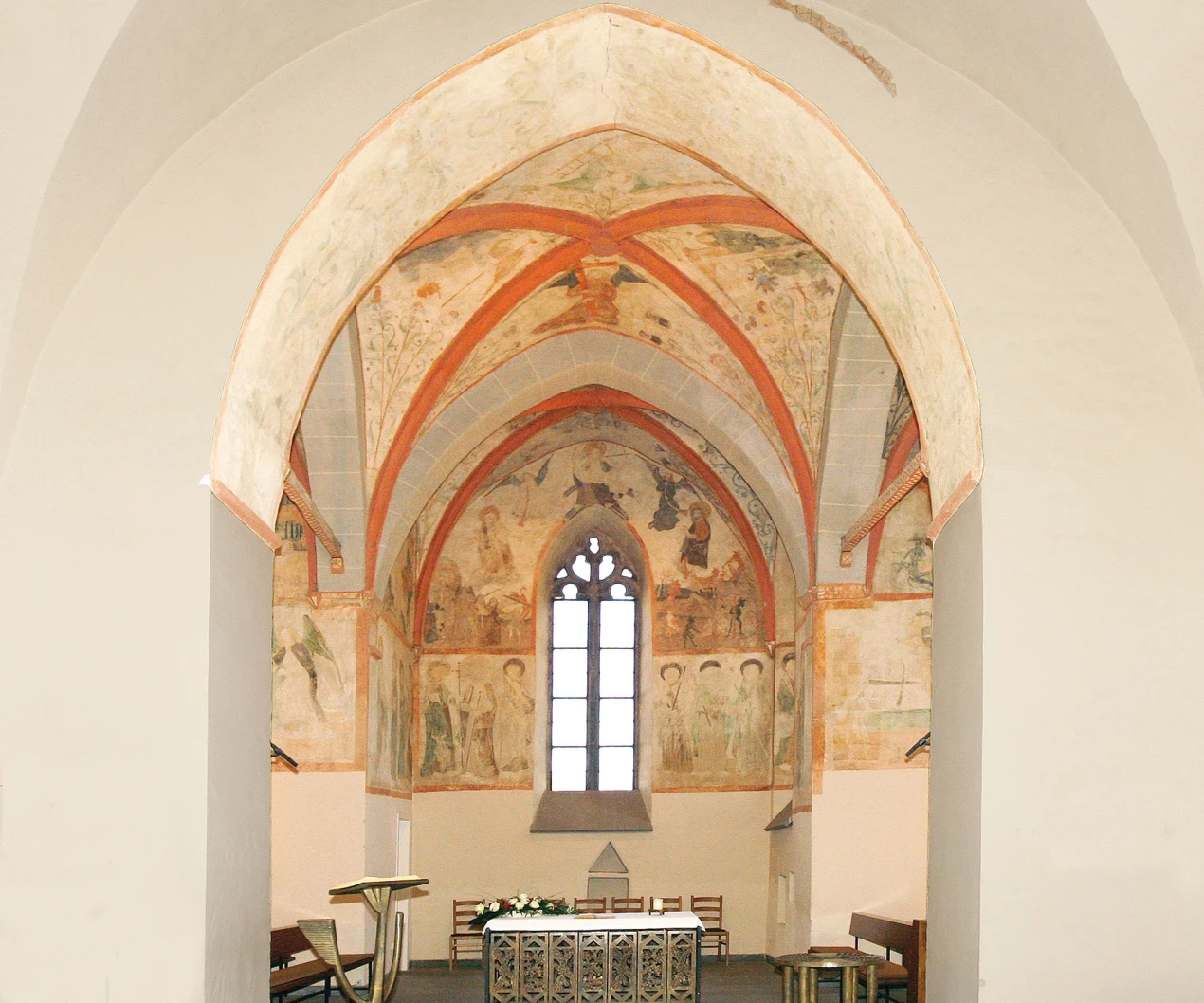 Bunte Kirche Marienberghausen (Foto:Thomas-Morus-Akademie, Bensberg)