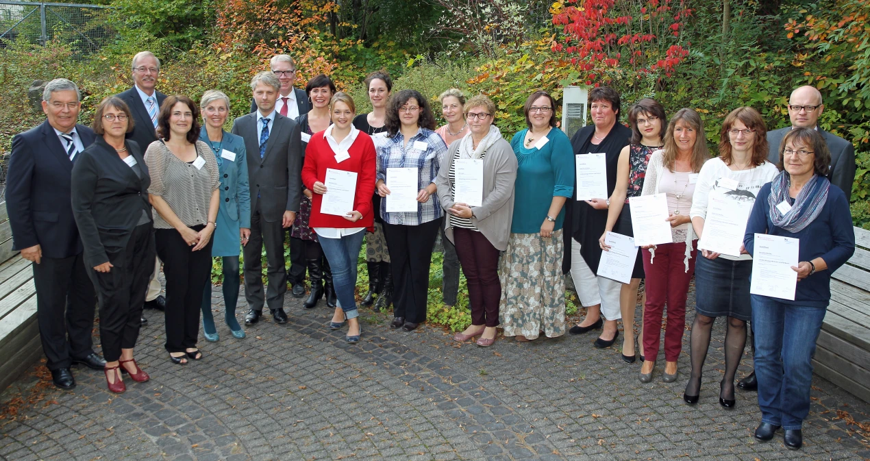 Zertifikatsübergabe zur Fortbildungsreihe „Entwicklung erkennen und fördern“. (Foto: OBK)