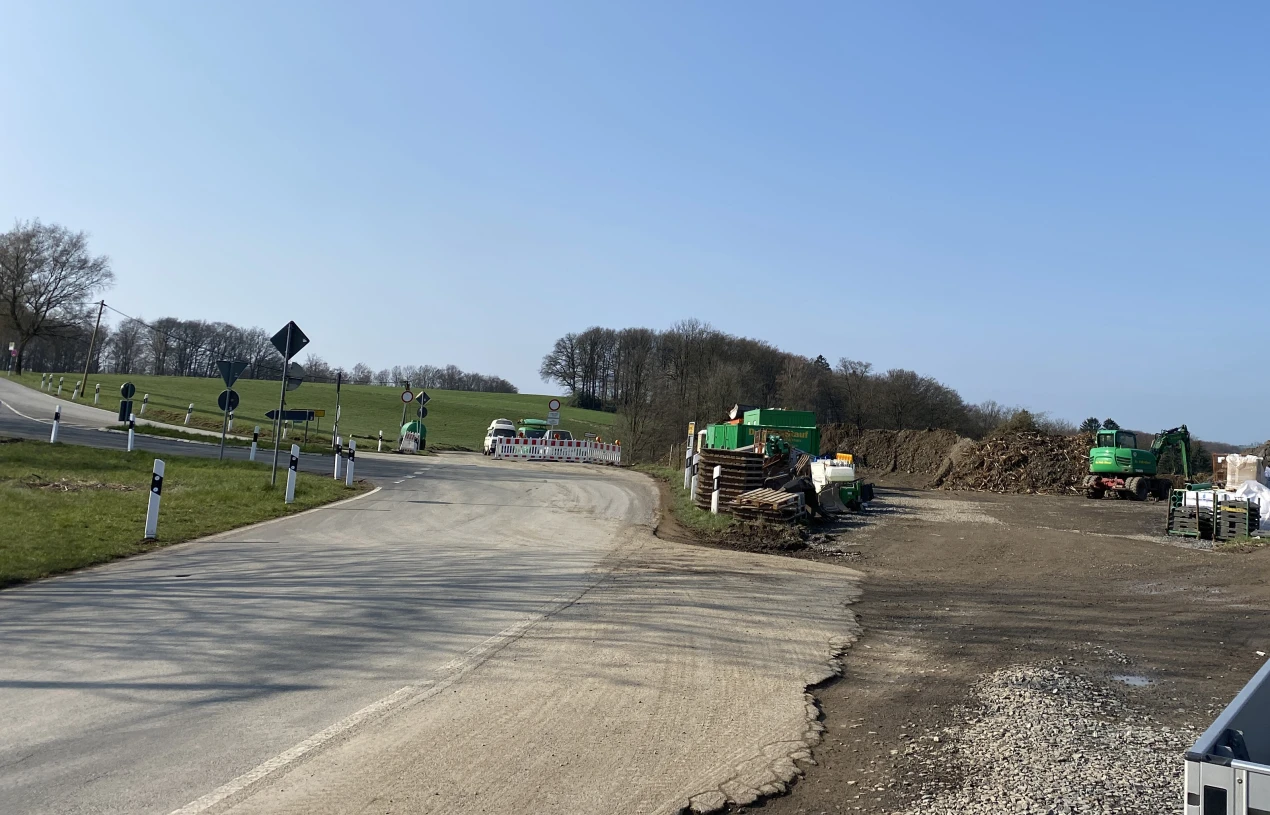 Der Kreuzungsbereich bei Oberlangenberg wird im Zuge des 2. Bauabschnitts umfänglich umgestaltet. (Foto: OBK)

