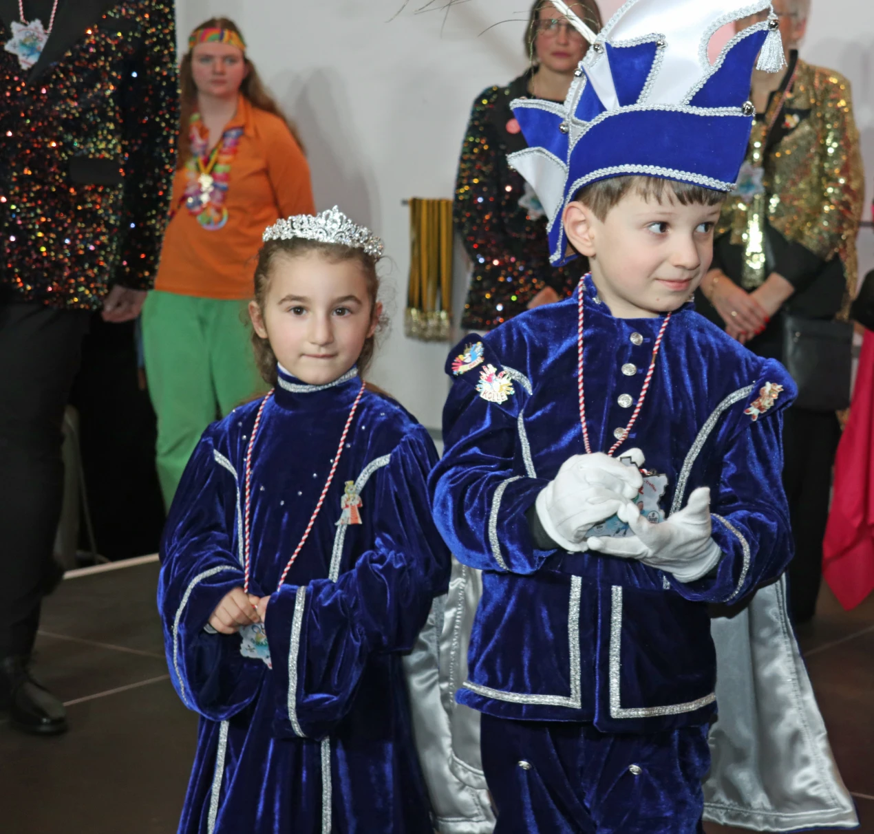 Die Rebbelrother Kinderprinzenpaar: Kinderprinz Luca I. aus dem Hause Wigger mit seiner Kinderprinzessin Cicek aus dem Hause Gazanri. (Foto: OBK)