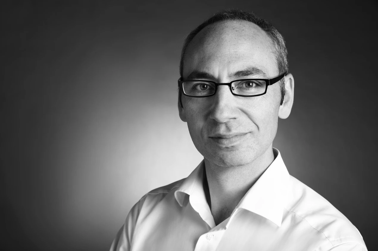 Der Waldbröler Michael Schwertel, Professor für Media Management an der Cologne Business School, wirbt für den Kultur-Förderpreis des Oberbergischen Kreises (Foto: Prof. Michael Schwertel) 