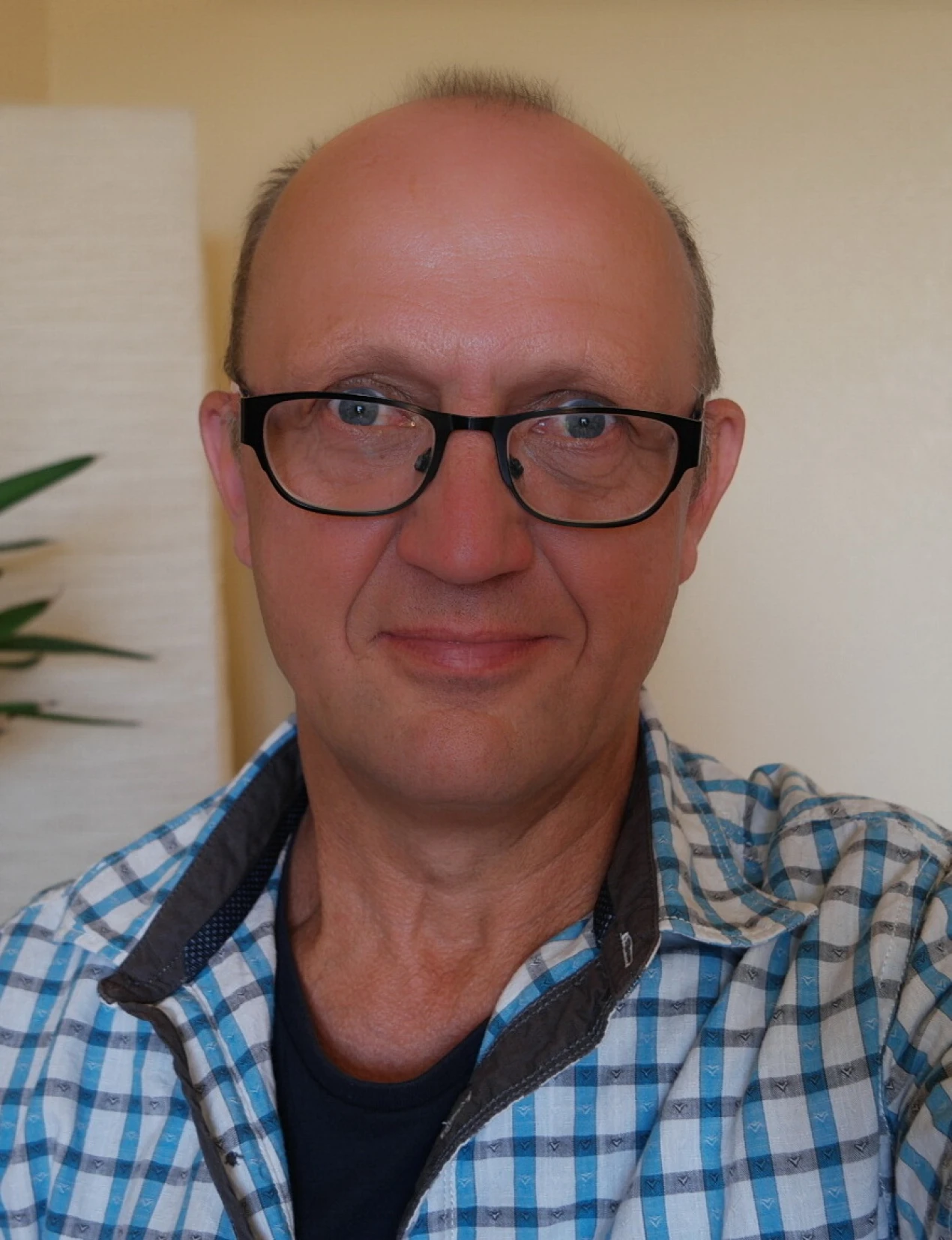 Hermann von Oppenkowski ist Diplom-Sozialpädagoge und Pädagogisch-Therapeutischer Berater. In Waldbröl betreibt er eine Praxis für Pädagogisch-Therapeutische Beratung. Er referierte während der Elternabende zu "Wege aus der Brüllfalle" für das Kreisjugendamt. (Foto: Hermann von Oppenkowski)