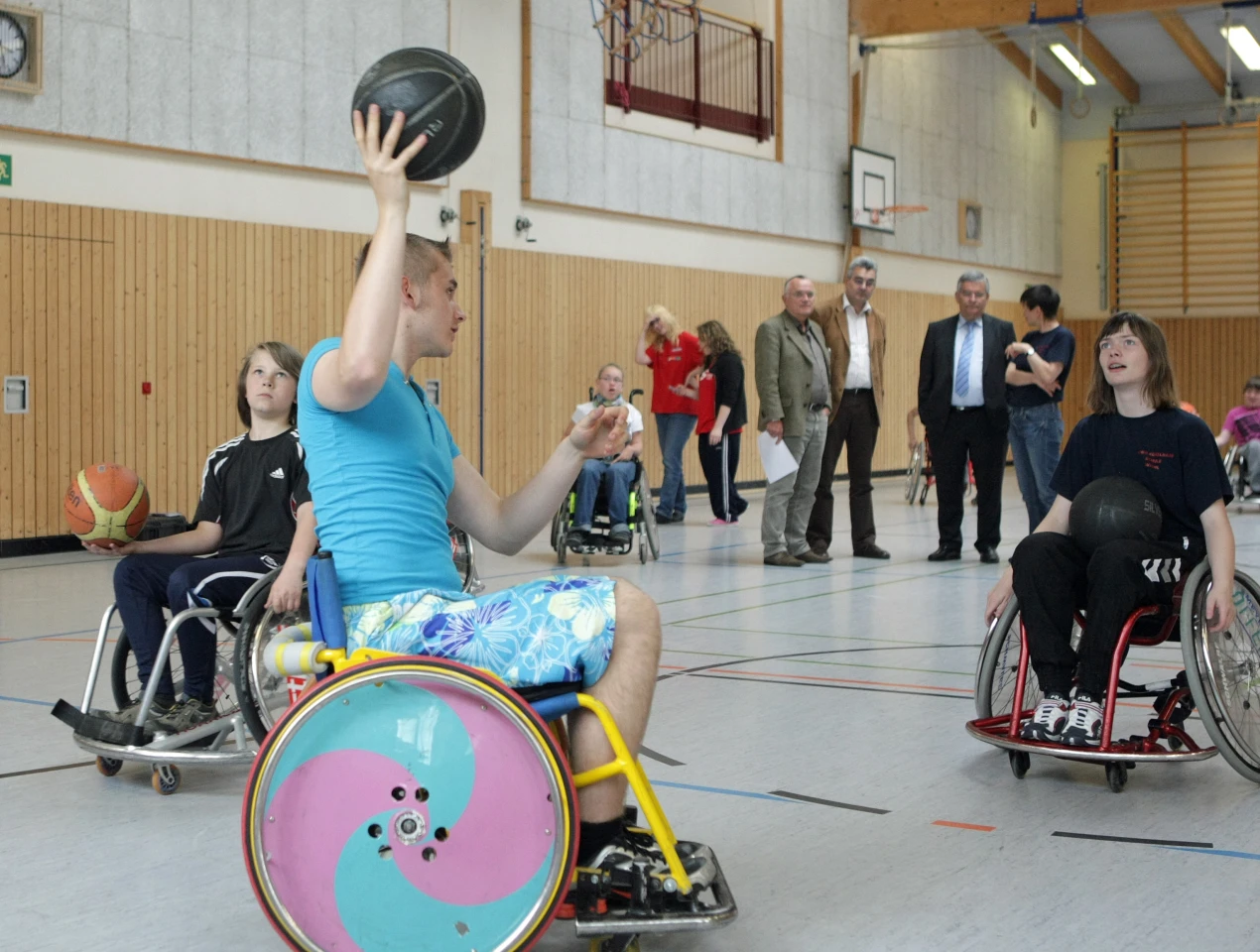 Die Schüler der Hugo-Kükelhaus-Schule sind hochmotiviert und freuen sich auf den Wettkampf. (Foto: OBK)