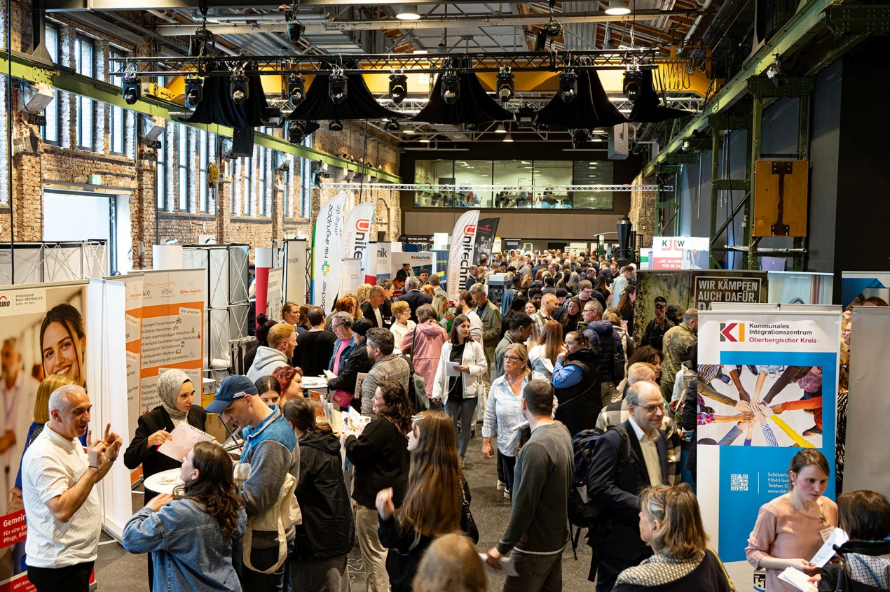 Großes Interesse an der Jobmesse in der Halle 32. (Foto: OBK)
