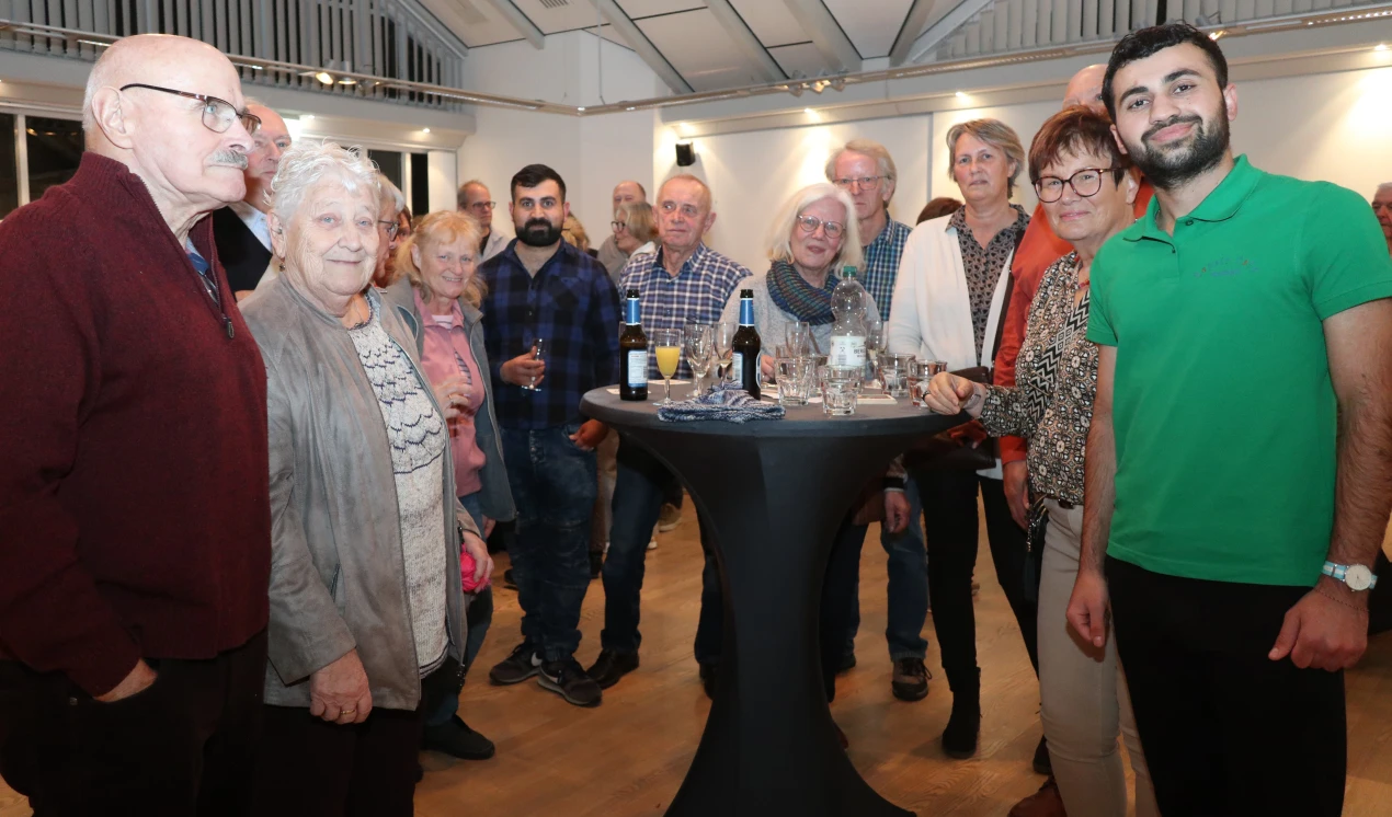 Am Weitblick-Standort Morsbach aktiv: die Ehrenamtlichen des Repair-Cafés im Kreissüden. (Foto: OBK)