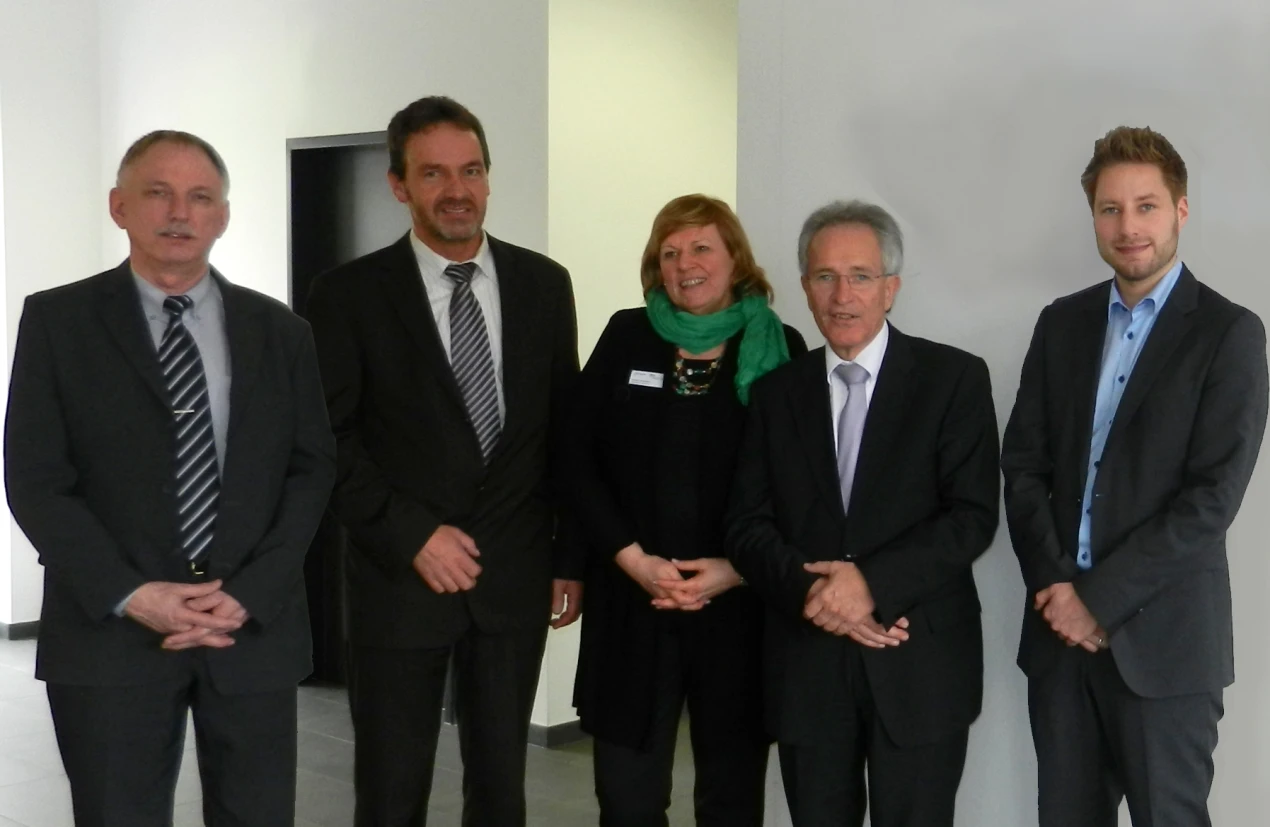 Organisatoren der ersten Zukunftswerkstatt in der AGewiS:(v.l.n.r.)Rolf Joska, Rainer Ochel, Ursula Kriesten, Prof. Dr. Wolfgang Goetzke, Cornelius Ludmann (Foto: OBK)