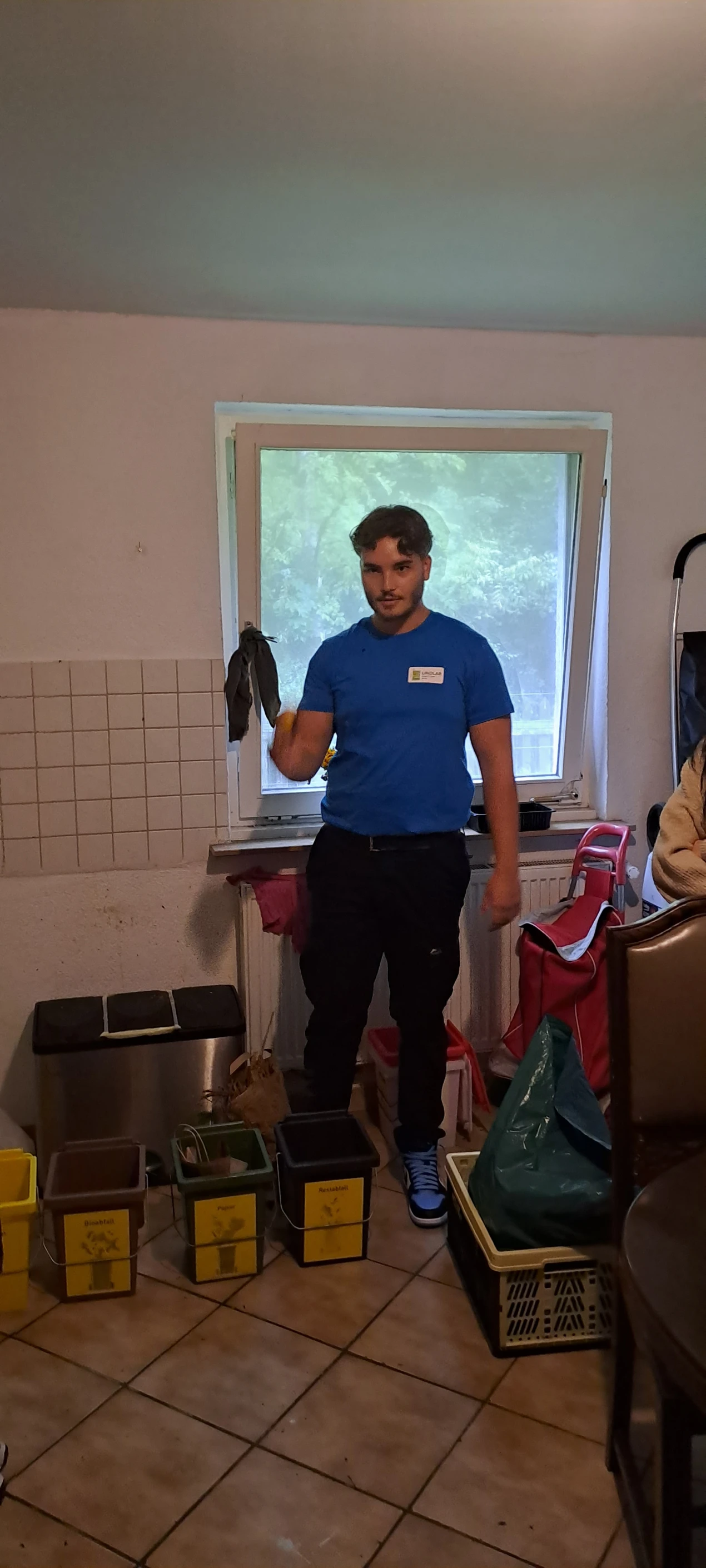 Schulung von Geflüchteten zum Thema Mülltrennung in Flüchtlingseinrichtungen in Lindlar. (Foto: OBK)
