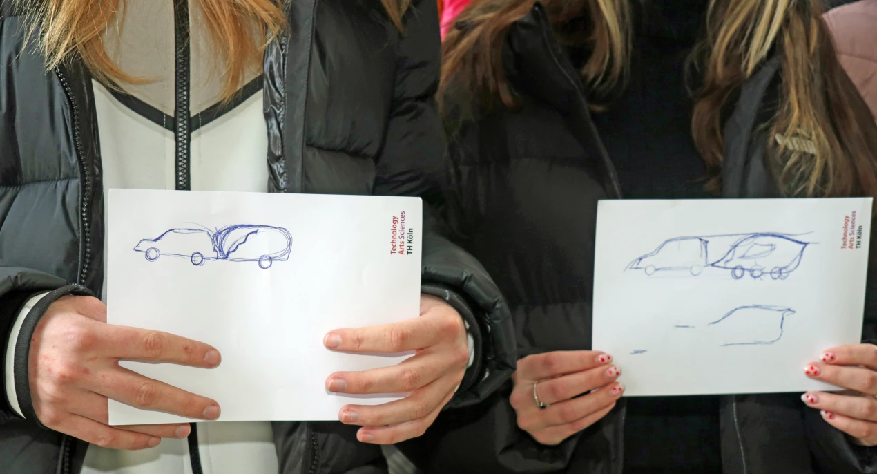 Kreative Lösungsansätze zeigten die Schülerinnen und Schüler zur Verbesserung der Aerodynamik an Fahrzeugen. (Foto: OBK)