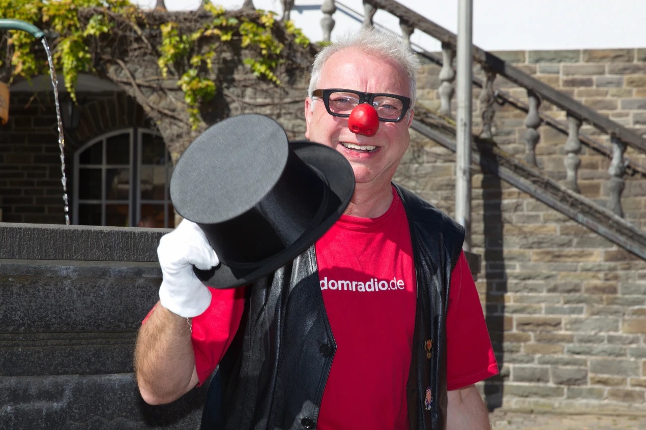 Diaclown Willibert Pauels mit Zylinder statt Melone (Foto:OBK)