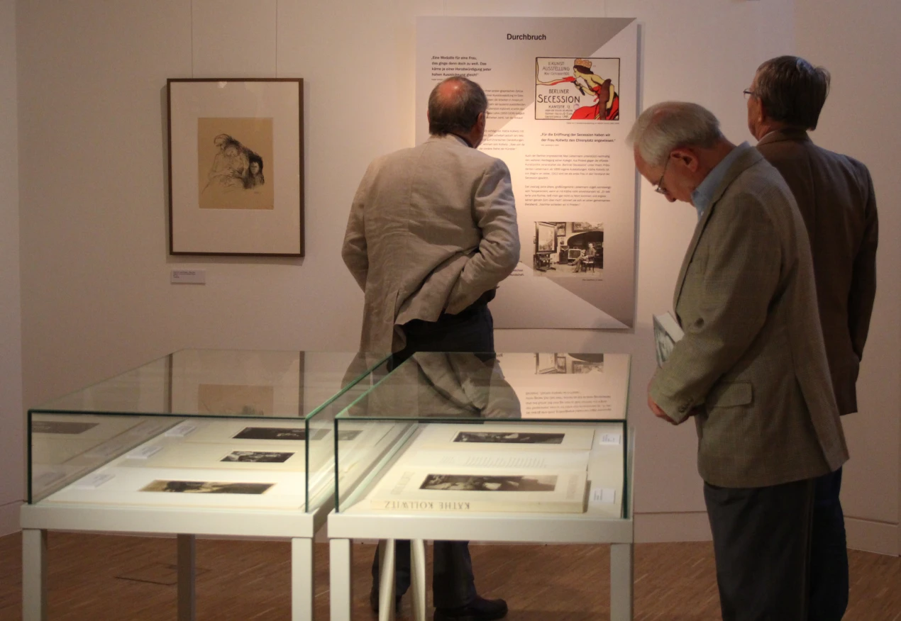 Studentenzeit, politische Umbrüche, Kriegswirren, soziales Engagement und private Schicksale - das vielfältige Leben der Käthe Kollwitz spiegelt sich in dieser Sonderausstellung (Foto:OBK).